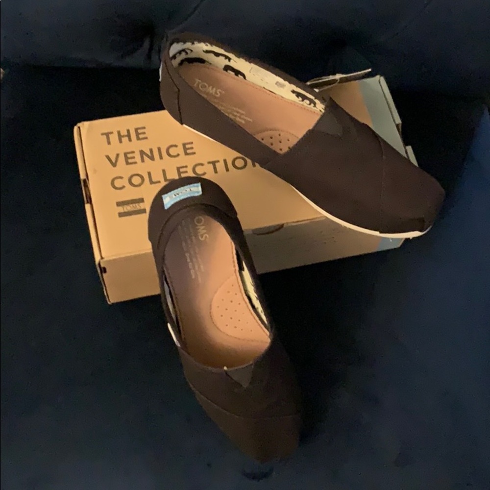 TOMS Black Canvas Classic Slip Ons